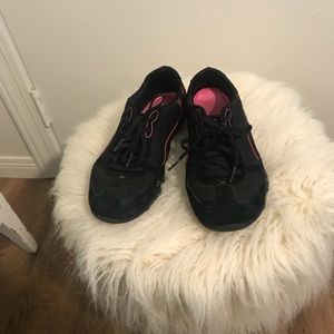 Skechers memory foam shoes